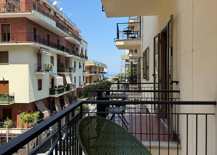 Apartment F&m House *